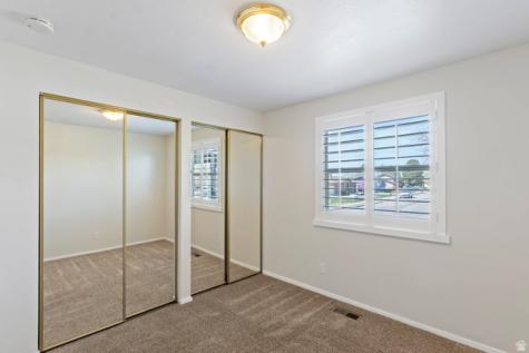 125 W 525 N Kaysville UT 84037