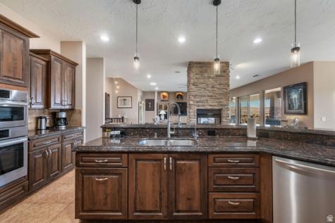 2376 E Stone Crest Circle St. George UT 84790