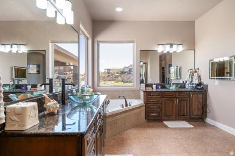 2376 E Stone Crest Circle St. George UT 84790