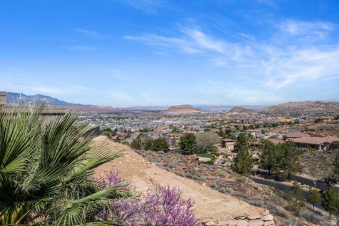2376 E Stone Crest Circle St. George UT 84790