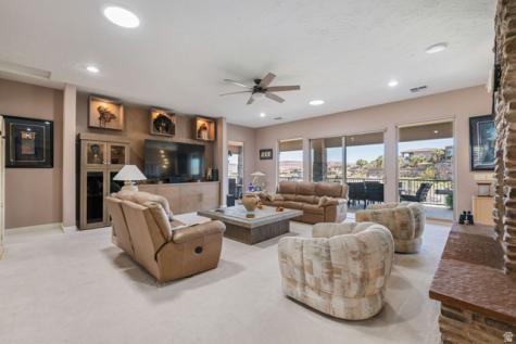 2376 E Stone Crest Circle St. George UT 84790