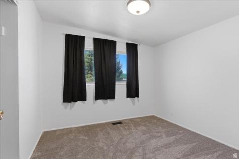 5680 S 2600 W Roy UT 84067