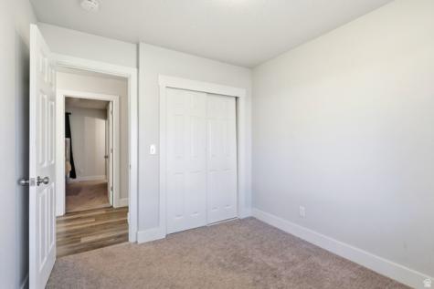 1147 W 25 S Clearfield UT 84015