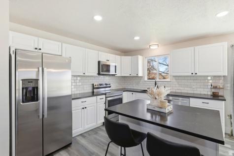 1147 W 25 S Clearfield UT 84015