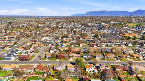1147 W 25 S Clearfield UT 84015