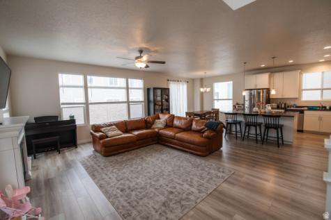 4172 E Tivon Lane N Eagle Mountain UT 84005
