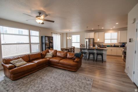 4172 E Tivon Lane N Eagle Mountain UT 84005