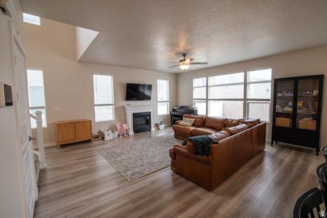 4172 E Tivon Lane N Eagle Mountain UT 84005