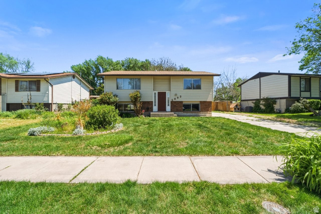 5892 S 2550 W Roy UT 84067