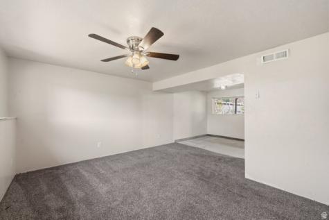 5892 S 2550 W Roy UT 84067