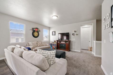 1895 N 925 E North Ogden UT 84414