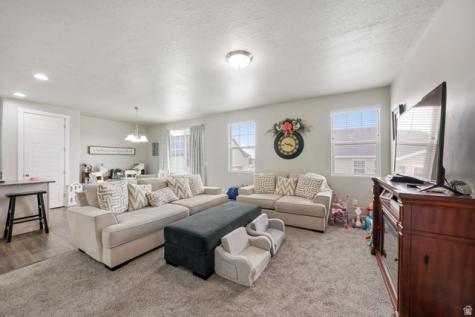 1895 N 925 E North Ogden UT 84414