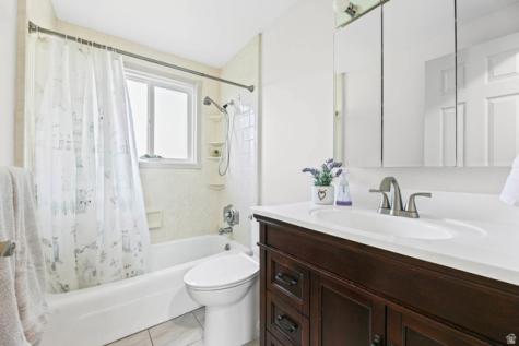 1105 E Webster Drive S Sandy UT 84094