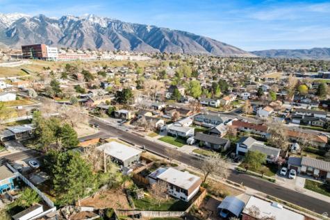 1105 E Webster Drive S Sandy UT 84094