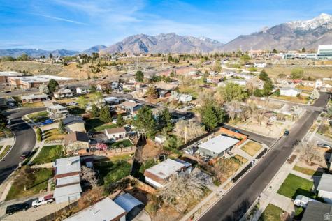 1105 E Webster Drive S Sandy UT 84094