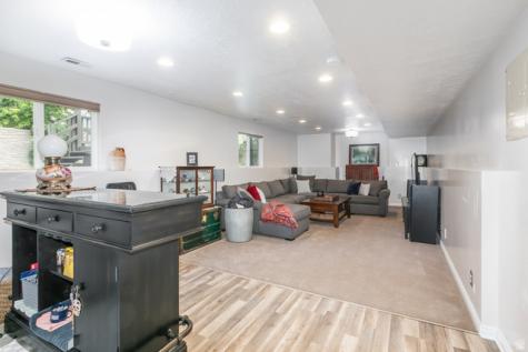 10183 S Hickory Point Drive Sandy UT 84092