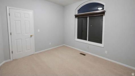 986 E 1200 N Ogden UT 84404