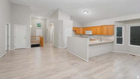 986 E 1200 N Ogden UT 84404