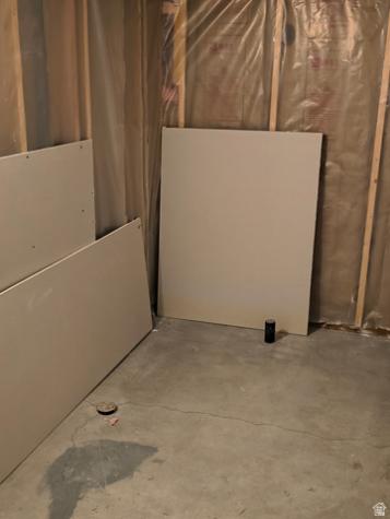 986 E 1200 N Ogden UT 84404