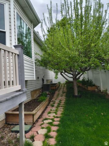 986 E 1200 N Ogden UT 84404