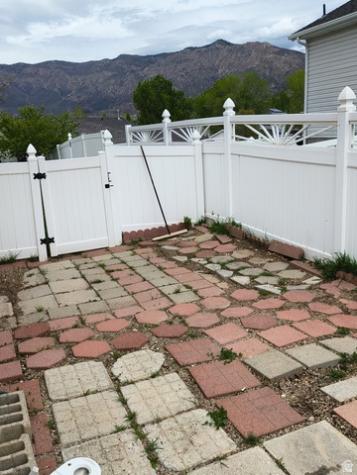 986 E 1200 N Ogden UT 84404