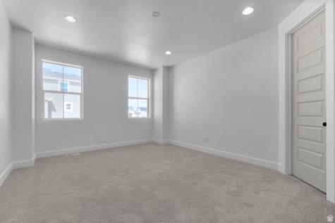 3828 W 2300 N Clinton UT 84015