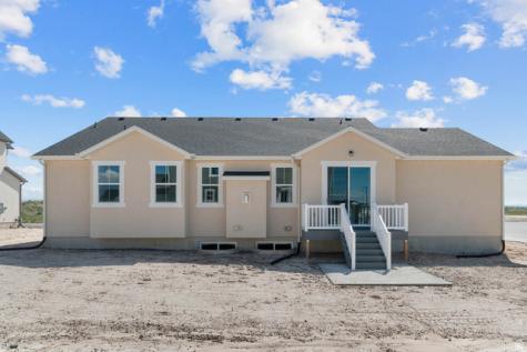 3828 W 2300 N Clinton UT 84015