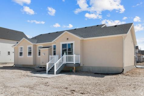 3828 W 2300 N Clinton UT 84015