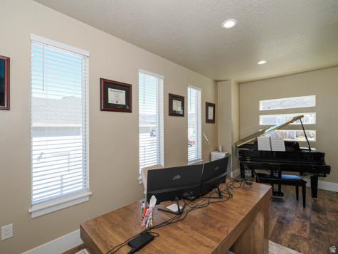 348 S 1430 E Tooele UT 84074