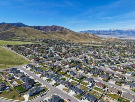 348 S 1430 E Tooele UT 84074