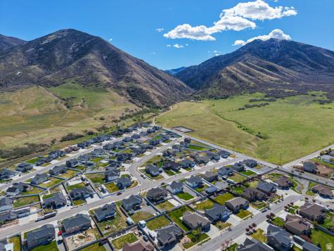 348 S 1430 E Tooele UT 84074