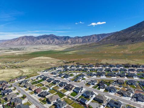348 S 1430 E Tooele UT 84074