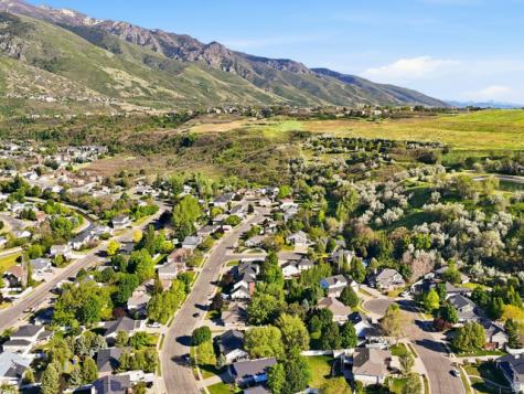 1969 E Cedar Bench South Weber UT 84405