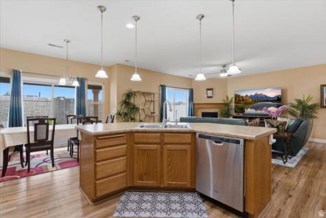 937 Farnham Drive North Salt Lake UT 84054