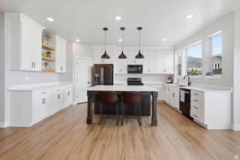 1034 E 50 N Hyde Park UT 84318