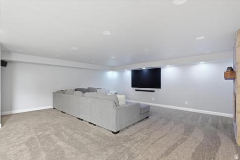 1034 E 50 N Hyde Park UT 84318