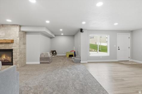1034 E 50 N Hyde Park UT 84318
