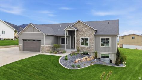 1034 E 50 N Hyde Park UT 84318