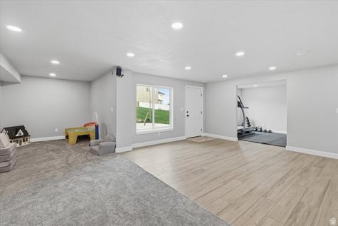1034 E 50 N Hyde Park UT 84318