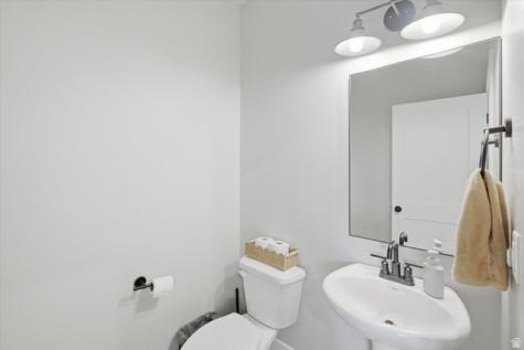 1034 E 50 N Hyde Park UT 84318