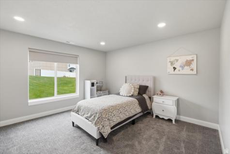 1034 E 50 N Hyde Park UT 84318