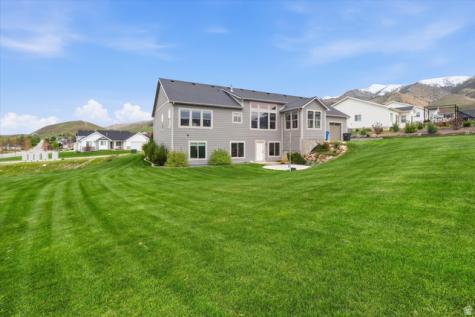 1034 E 50 N Hyde Park UT 84318