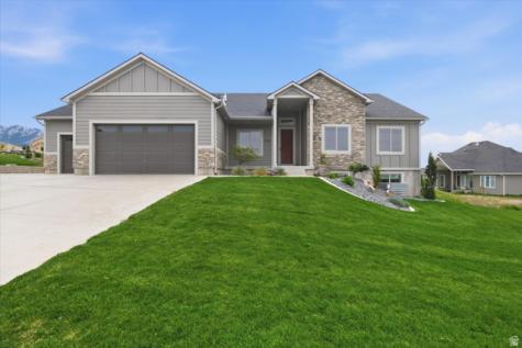 1034 E 50 N Hyde Park UT 84318