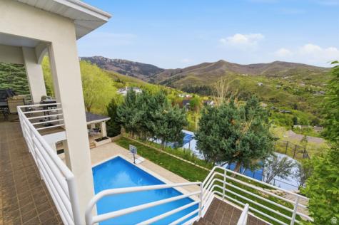 1878 E Ridgepoint Drive S Bountiful UT 84010