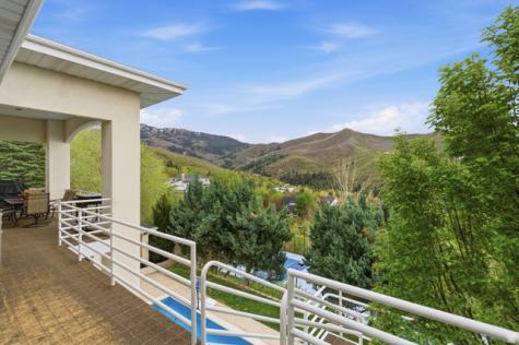 1878 E Ridgepoint Drive S Bountiful UT 84010