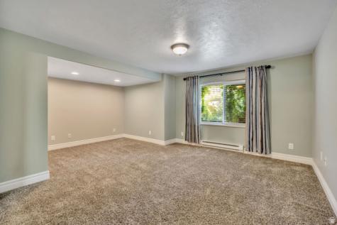 8149 S 2425 E South Weber UT 84405