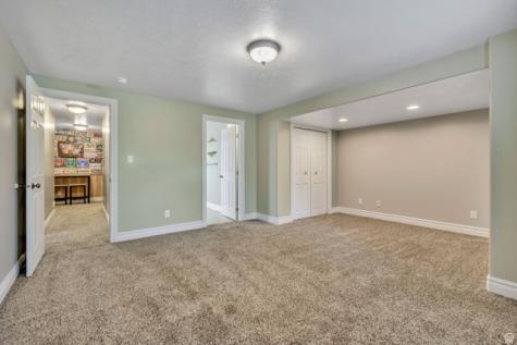8149 S 2425 E South Weber UT 84405