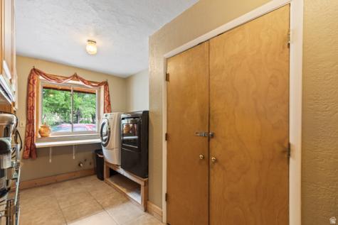 986 E 2290 N Monroe UT 84754