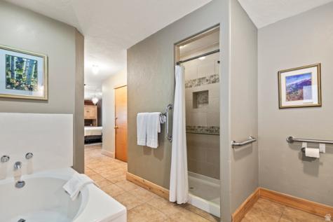 986 E 2290 N Monroe UT 84754