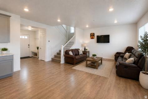 8692 W Beckville Drive S Magna UT 84044